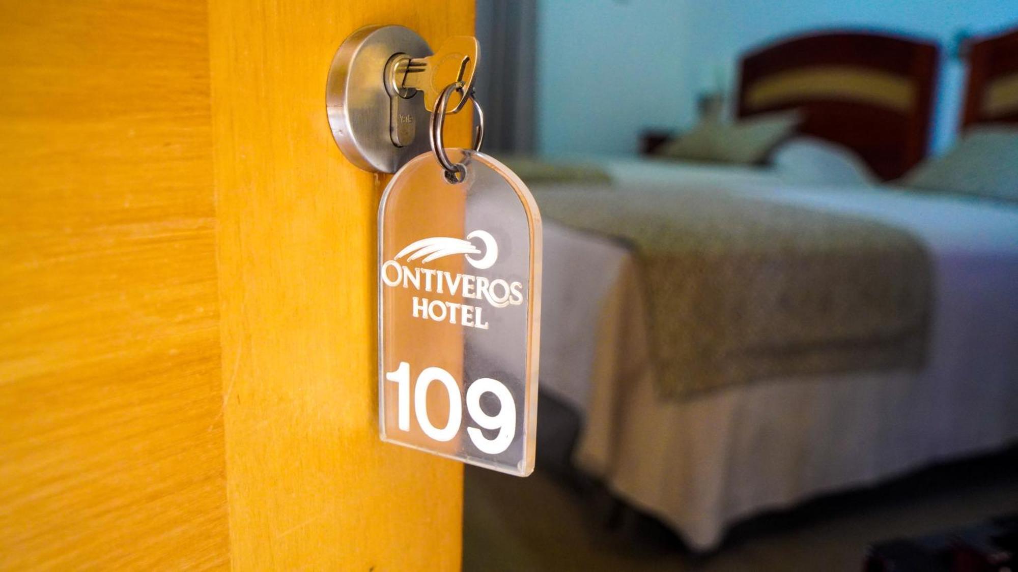 Hotel Ontiveros サンフェルナンド エクステリア 写真