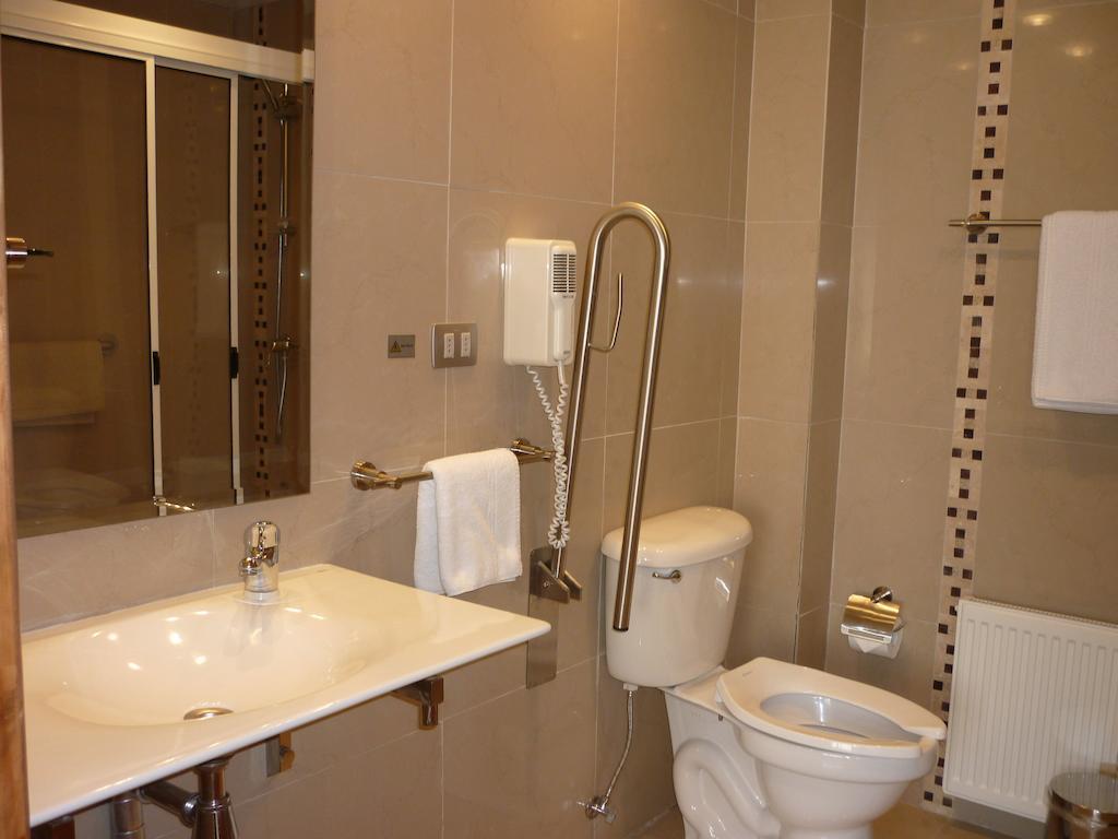 Hotel Ontiveros サンフェルナンド 部屋 写真