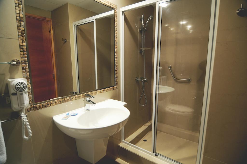 Hotel Ontiveros サンフェルナンド 部屋 写真